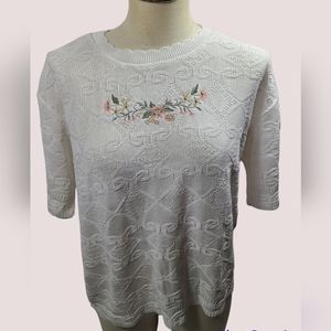 Vintage floral embroidered knit top- cottage core- Size large